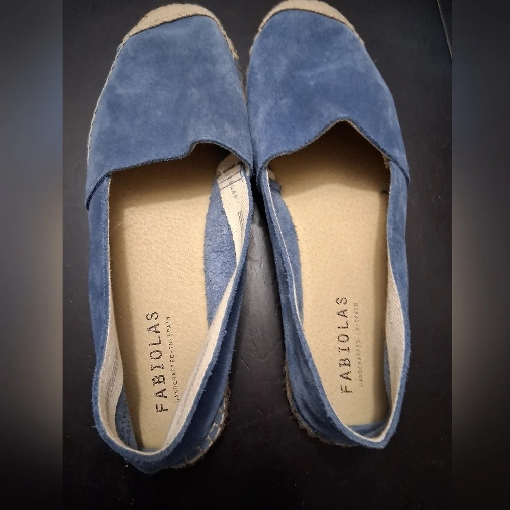 Fabíolas Blue Suede Espadrilles/Slip On's Size 7.5 (38)